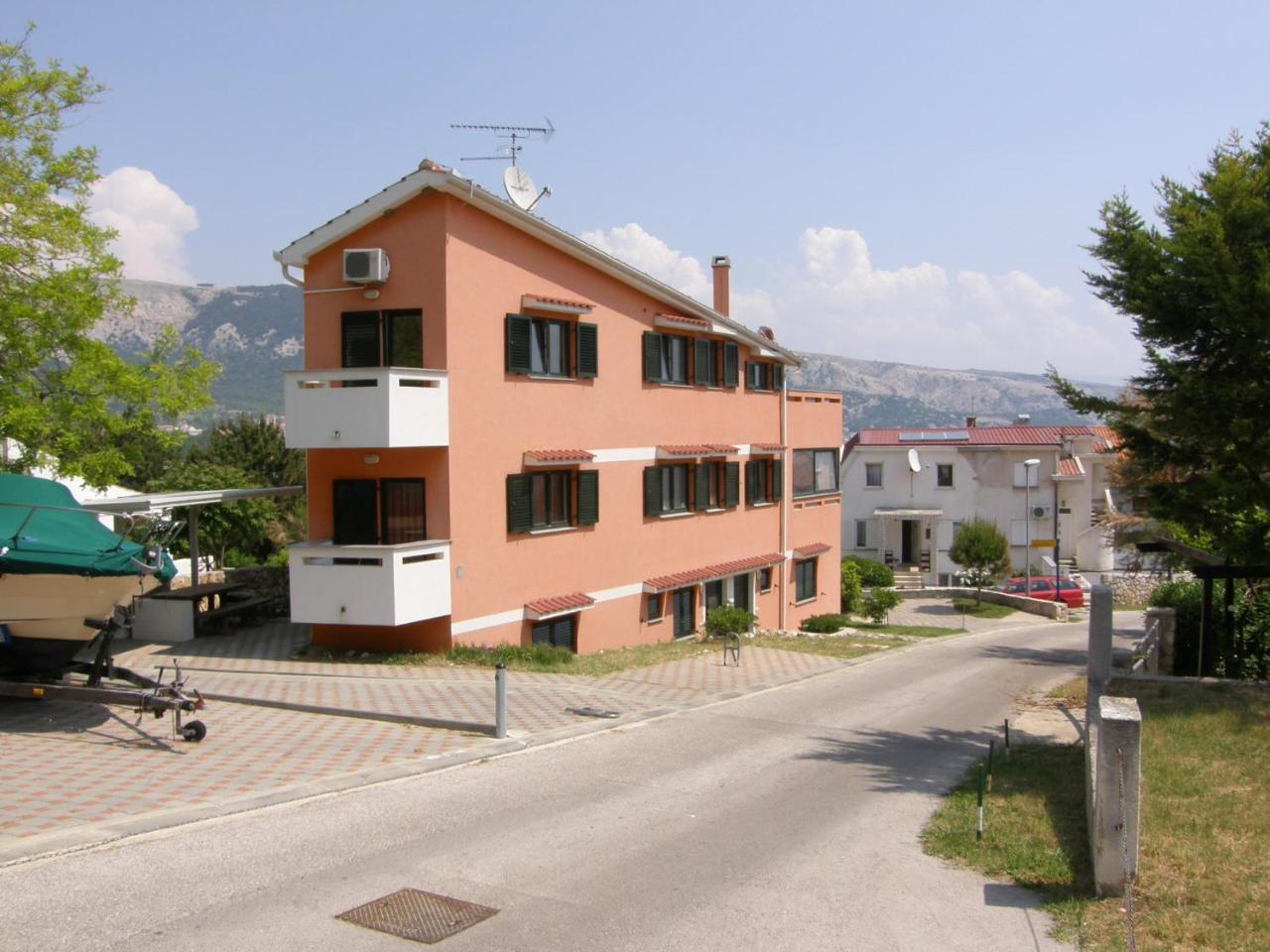 Apartments Pintar Zarok Baška Exteriör bild